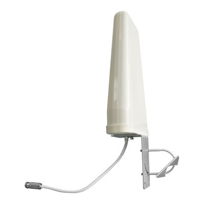 Small-sized portable broadband log-periodic directional antenna 700-2700mhz