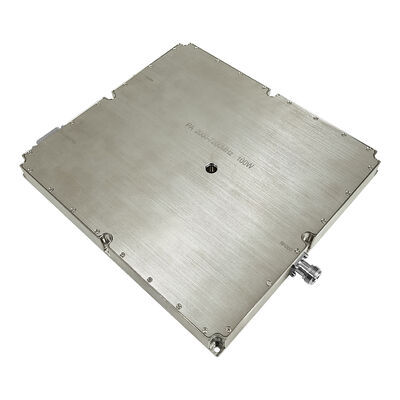Amplificatore di potenza a banda larga con uscita 50 dBm per protezione di sicurezza